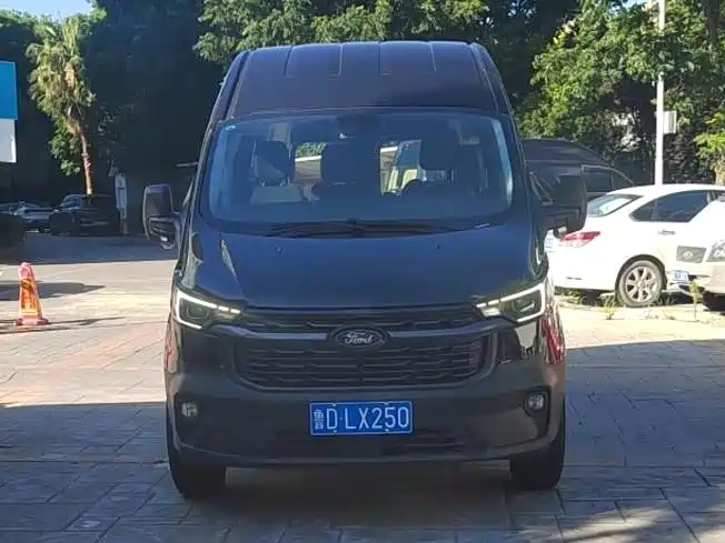 Ford Transit 2023