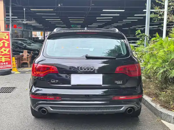 Audi Q7 2011