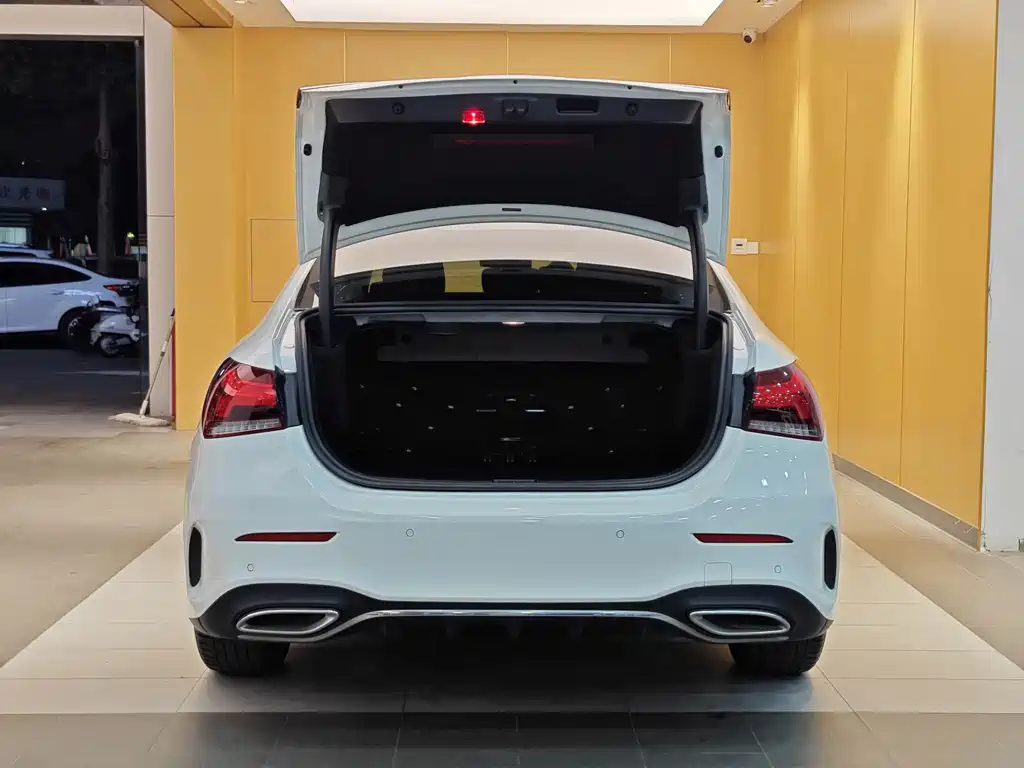 Mercedes-Benz A-Class 2021 — фото 26