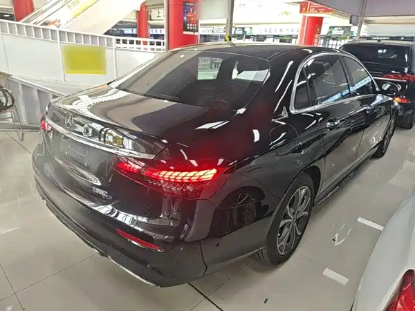 Mercedes-Benz E-Class 2023
