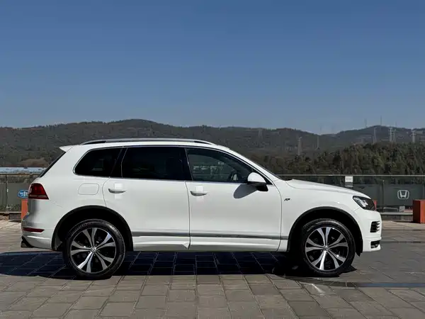 Volkswagen Touareg 2013