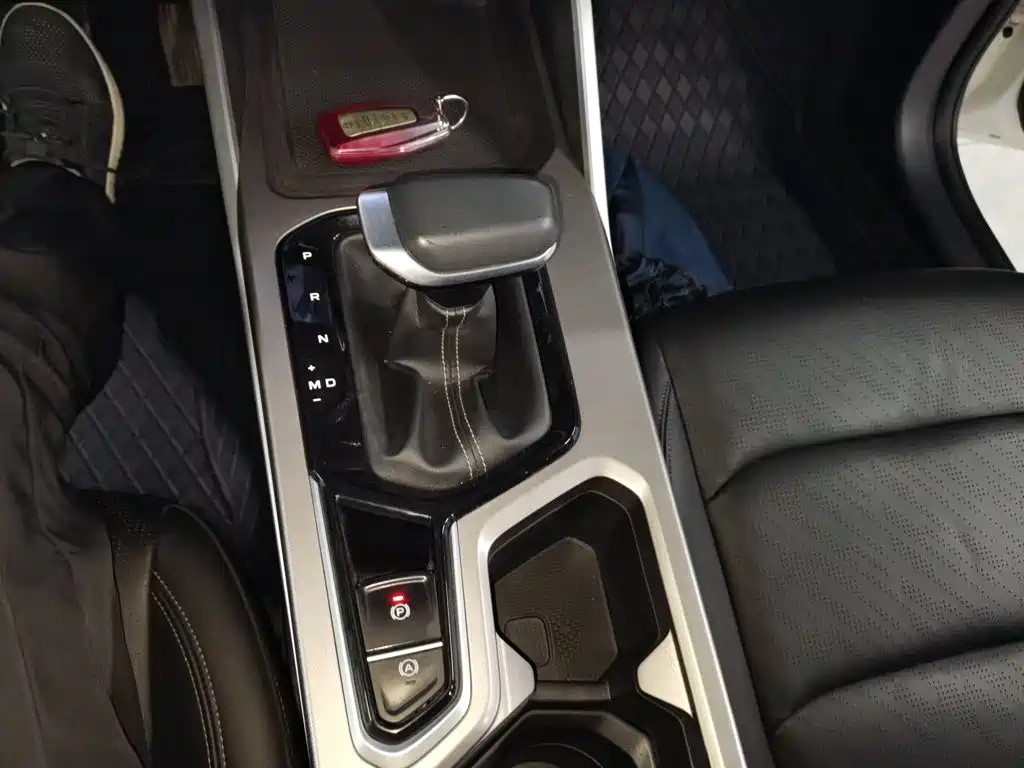 Geely Emgrand 2023 — фото 10
