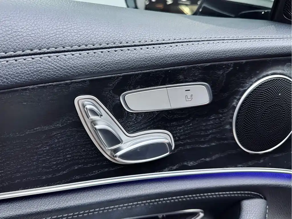 Mercedes-Benz E-Class 2018 — фото 14