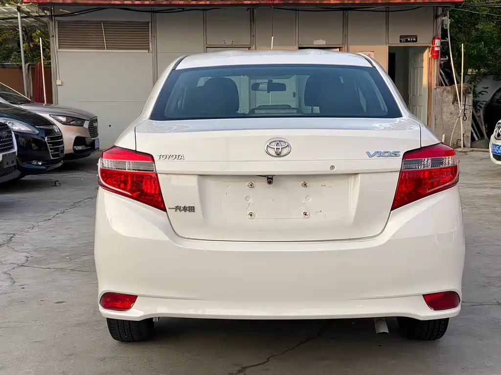 Toyota Vios 2016 — фото 12