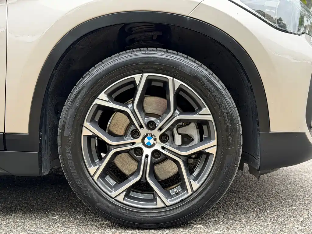 BMW X1 2021 — фото 6