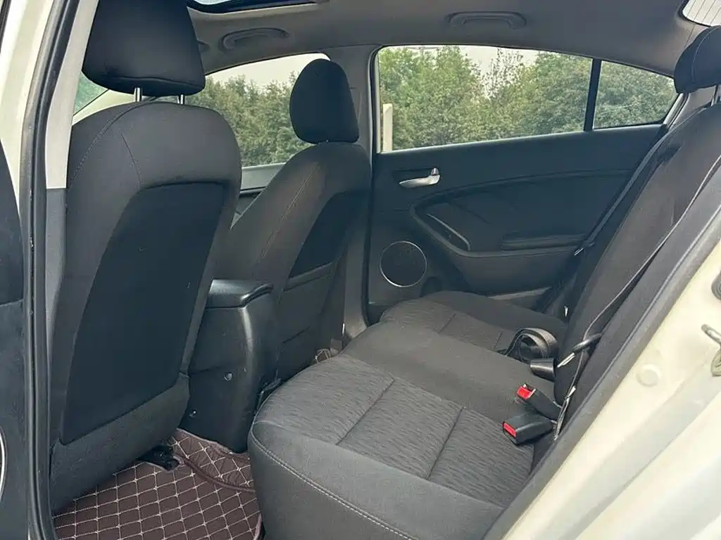 Kia K3 2016