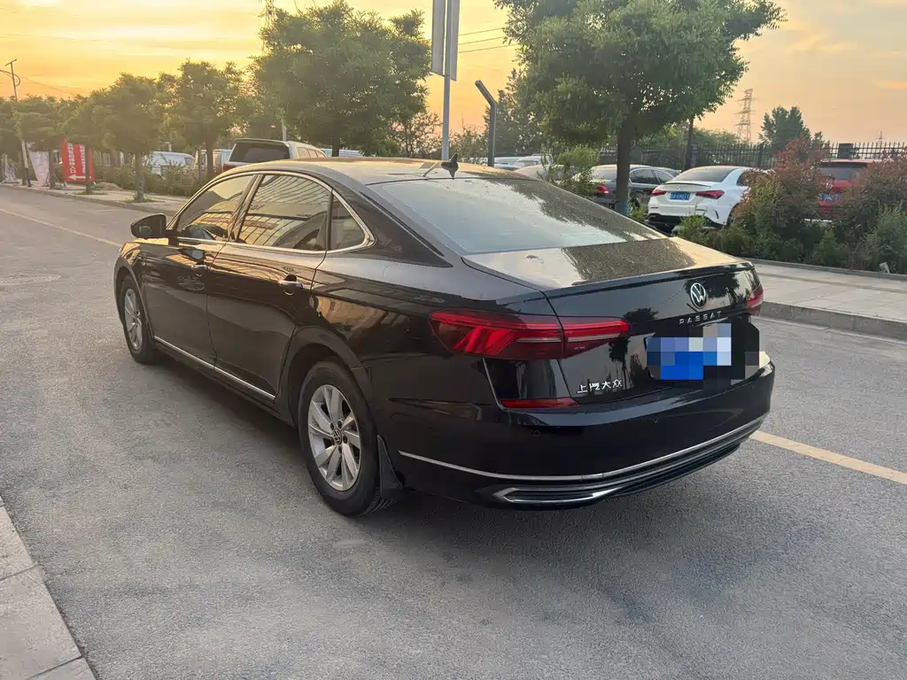 Volkswagen Passat 2021