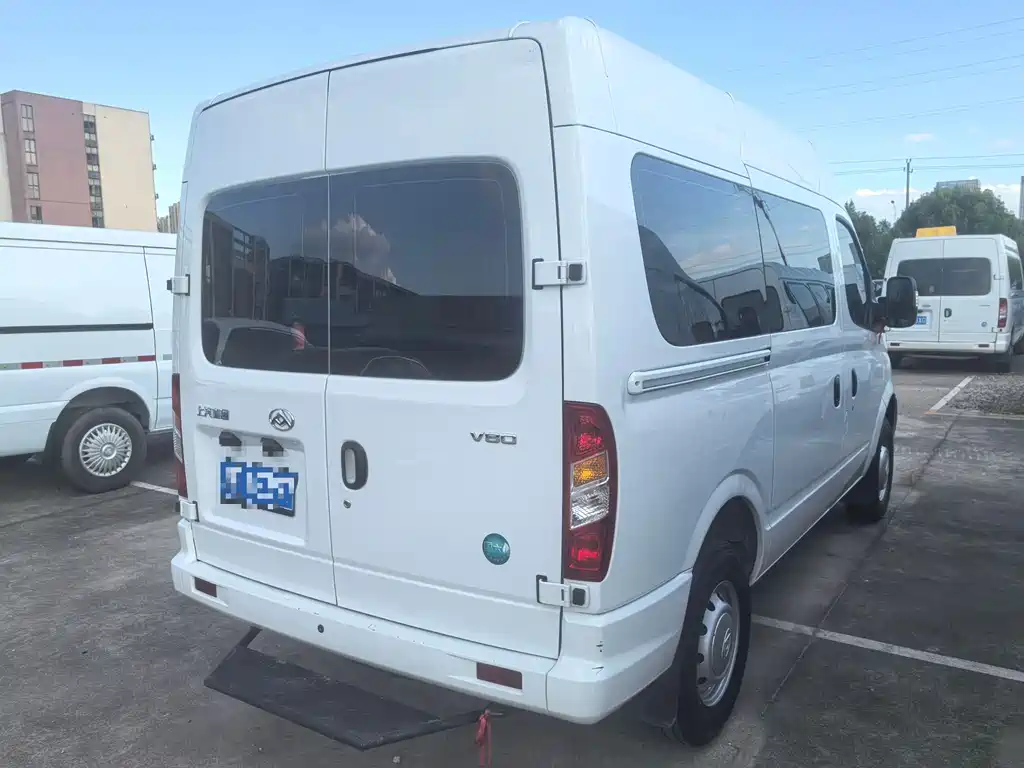 Maxus V80 2024