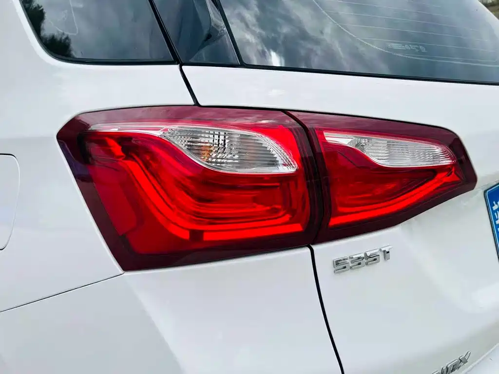 Chevrolet Equinox 2017 — фото 15
