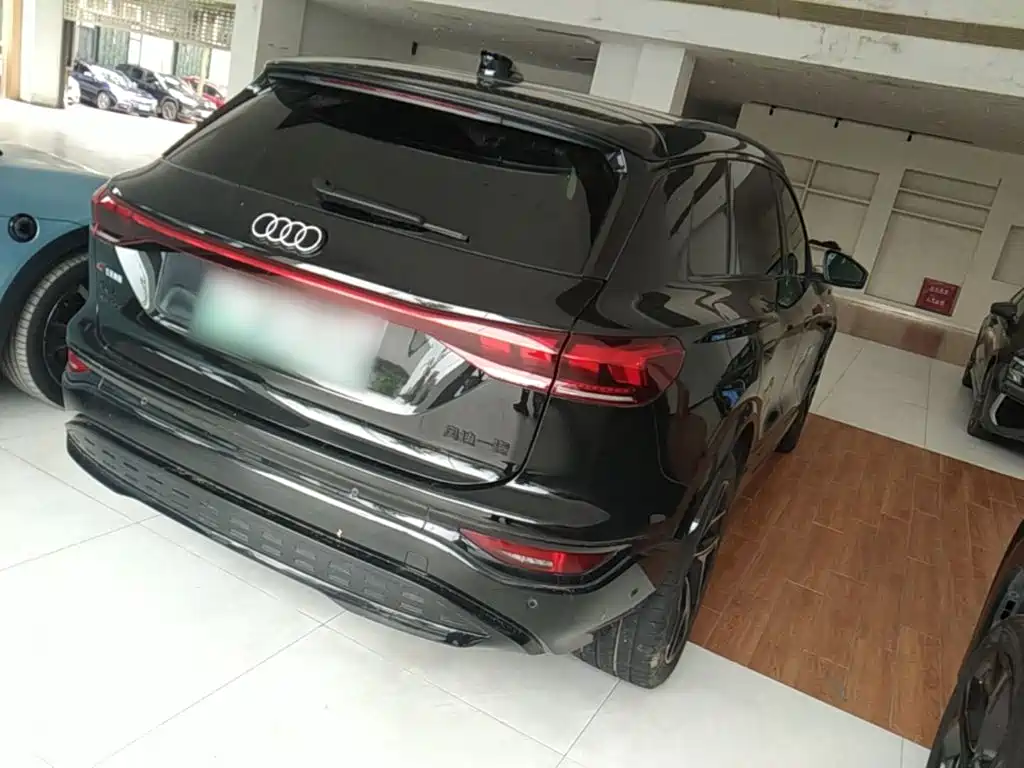 Audi Q6L e-tron 2025 — фото 7