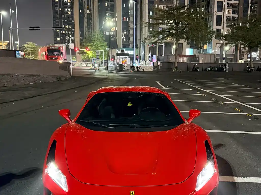 Ferrari F8 2022 — фото 3