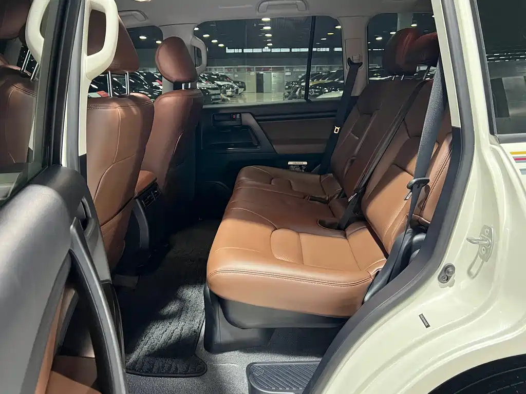 Toyota Land Cruiser 2019 — фото 19