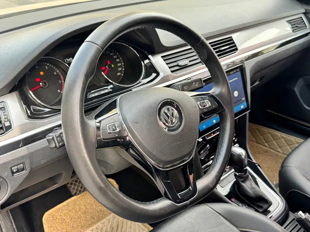 Volkswagen Bora 2018 — фото 10