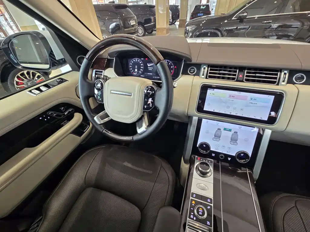 Land Rover Range Rover 2019 — фото 17