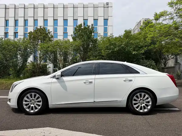 Cadillac XTS 2016