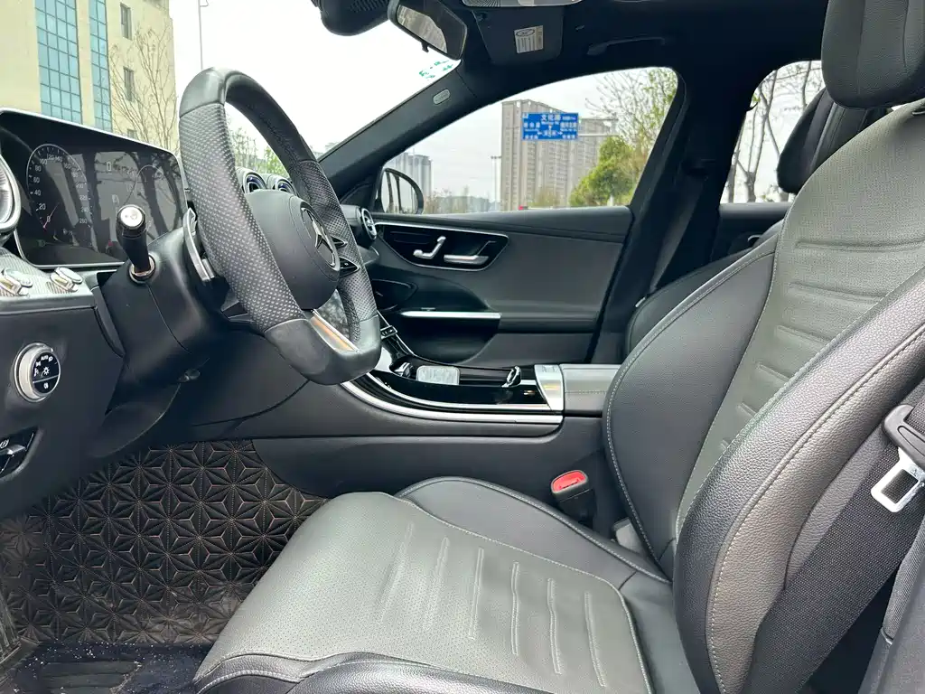 Mercedes-Benz C-Class 2022 — фото 4