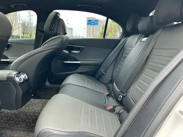 Mercedes-Benz C-Class 2022