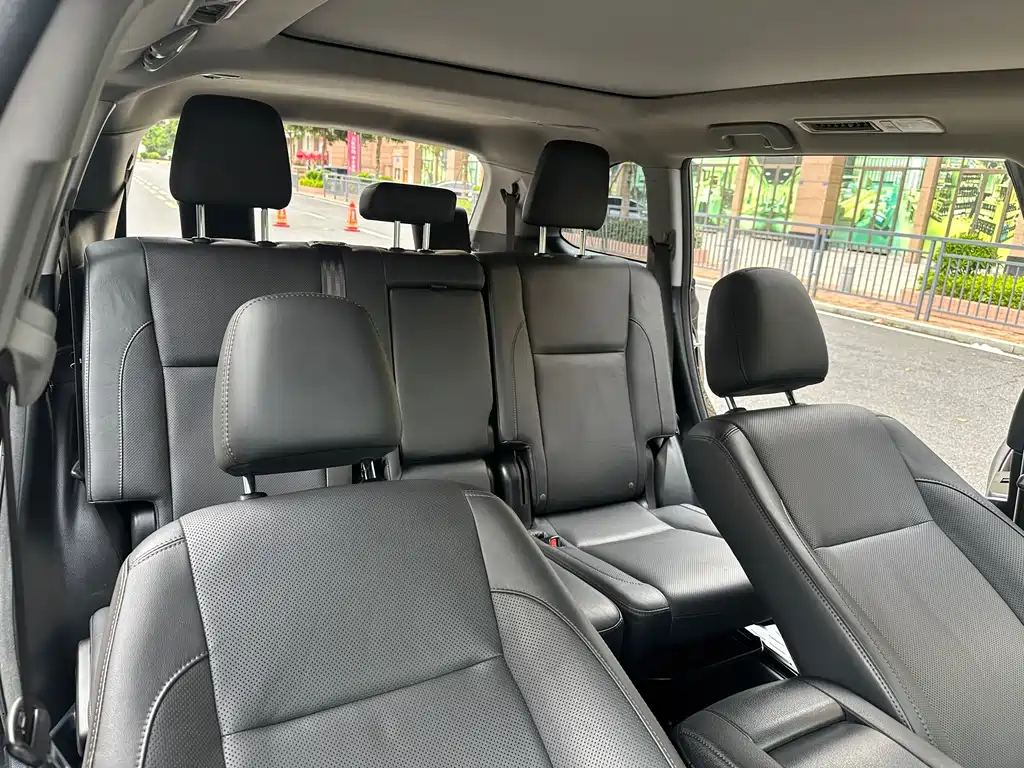 Toyota Highlander 2017 — фото 12