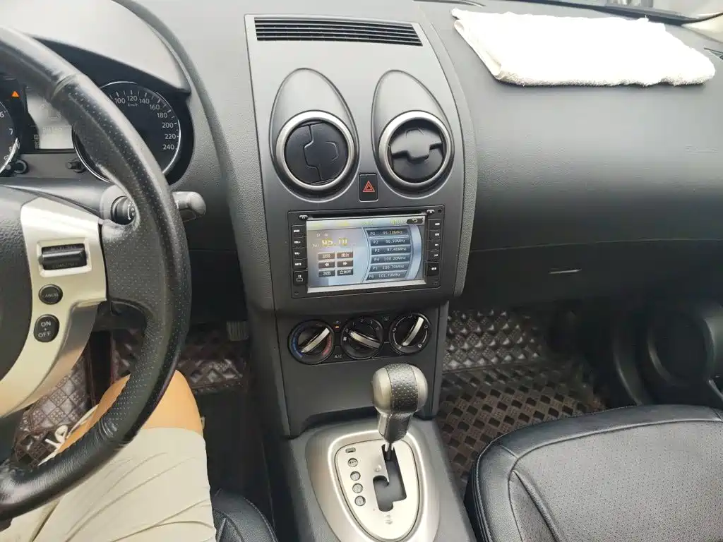 Nissan Qashqai 2014 — фото 10