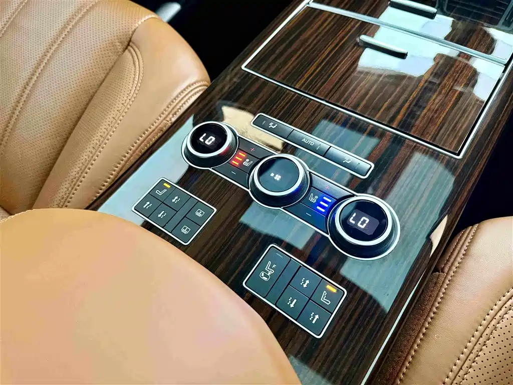 Land Rover Range Rover 2017 — фото 16