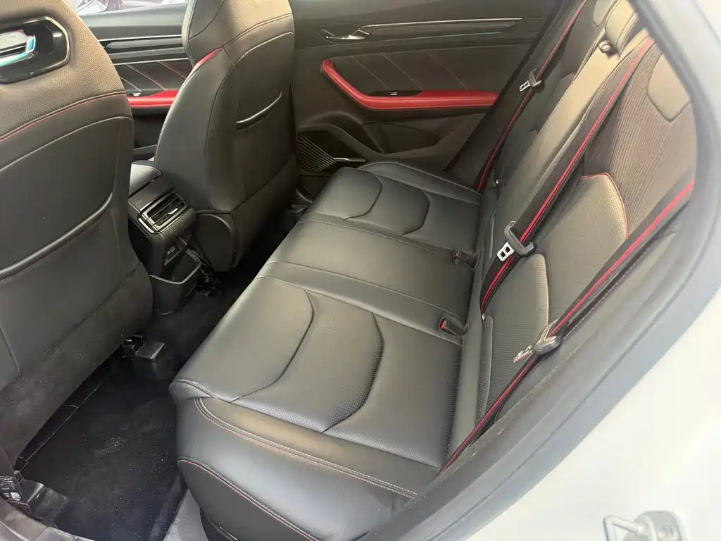 Geely Emgrand S 2022