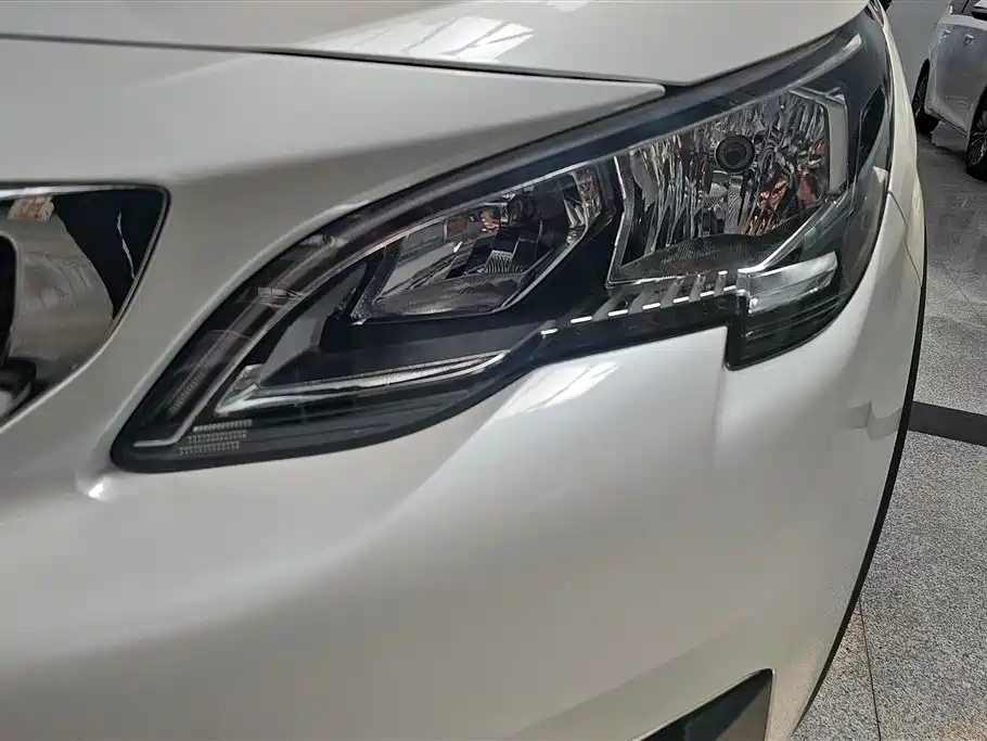 Peugeot 5008 2019 — фото 5