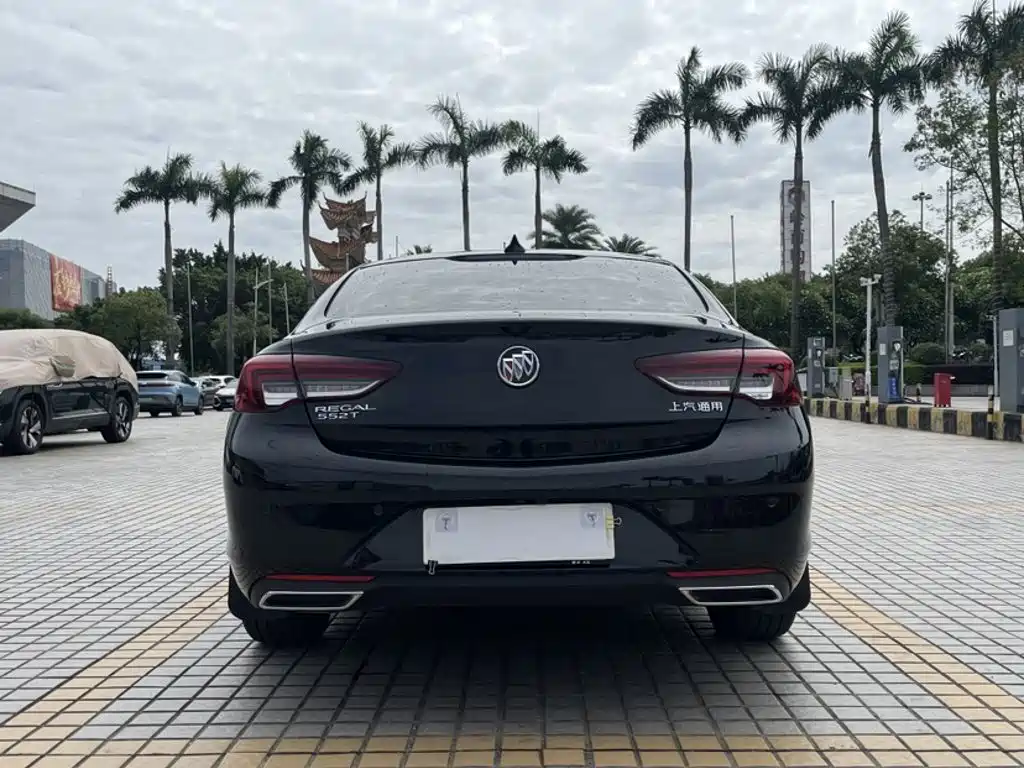 Buick Regal 2023 — фото 19