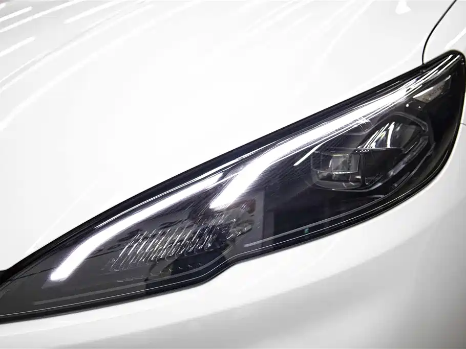 BYD Seal 05 DM-i 2025 — фото 10