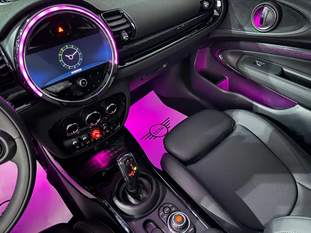 MINI Clubman 2021 — фото 11