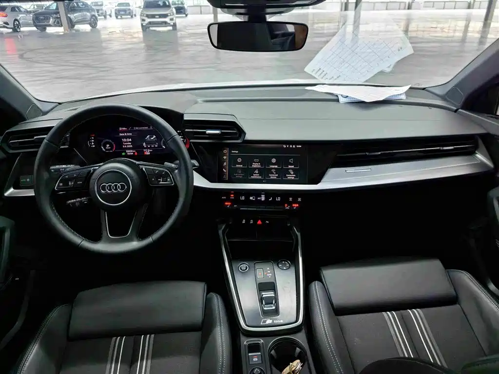 Audi A3 2023 — фото 11