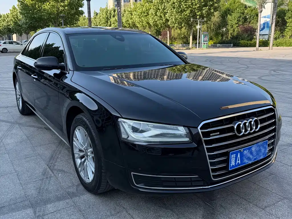 Audi A8 2014