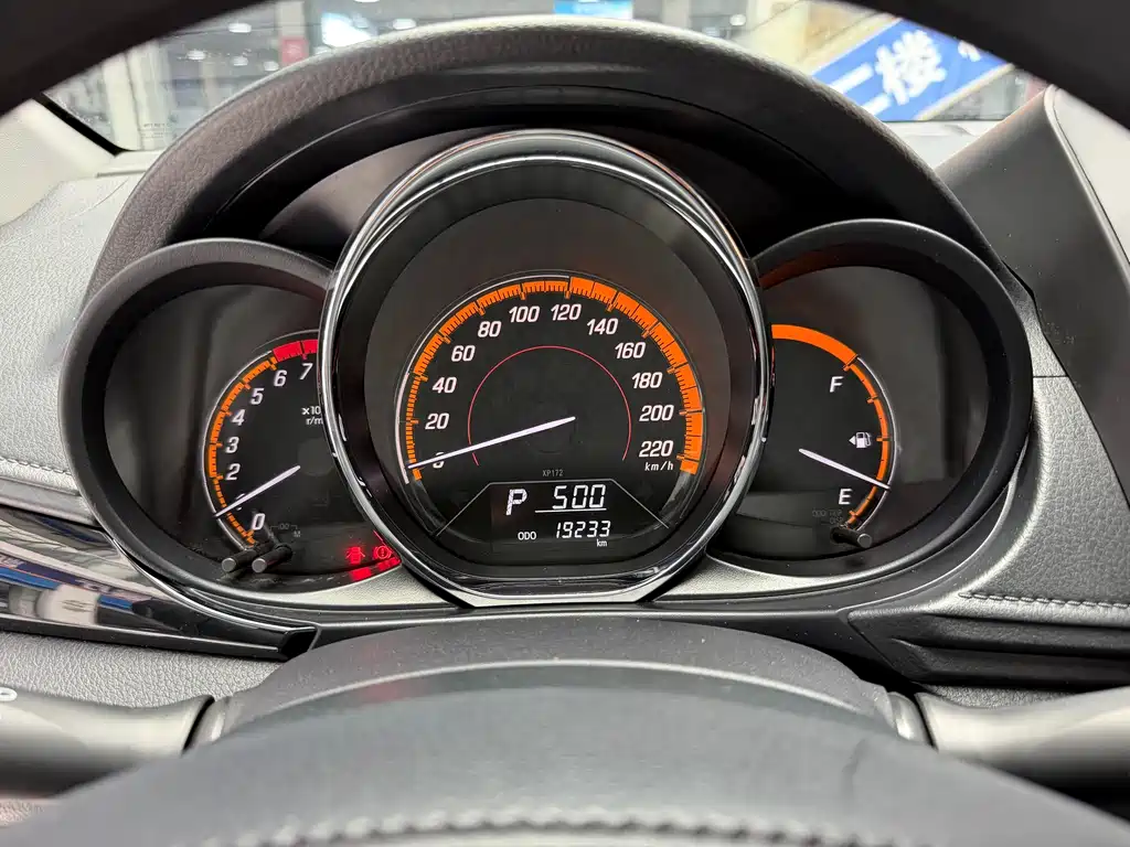 Toyota Yaris L 2022