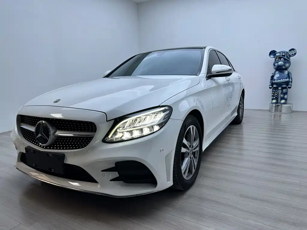 Mercedes-Benz C-Class 2022
