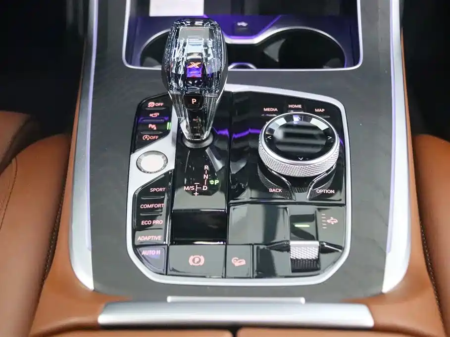 BMW X7 2022 — фото 11