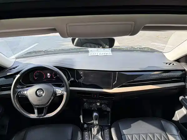 Volkswagen Passat 2019