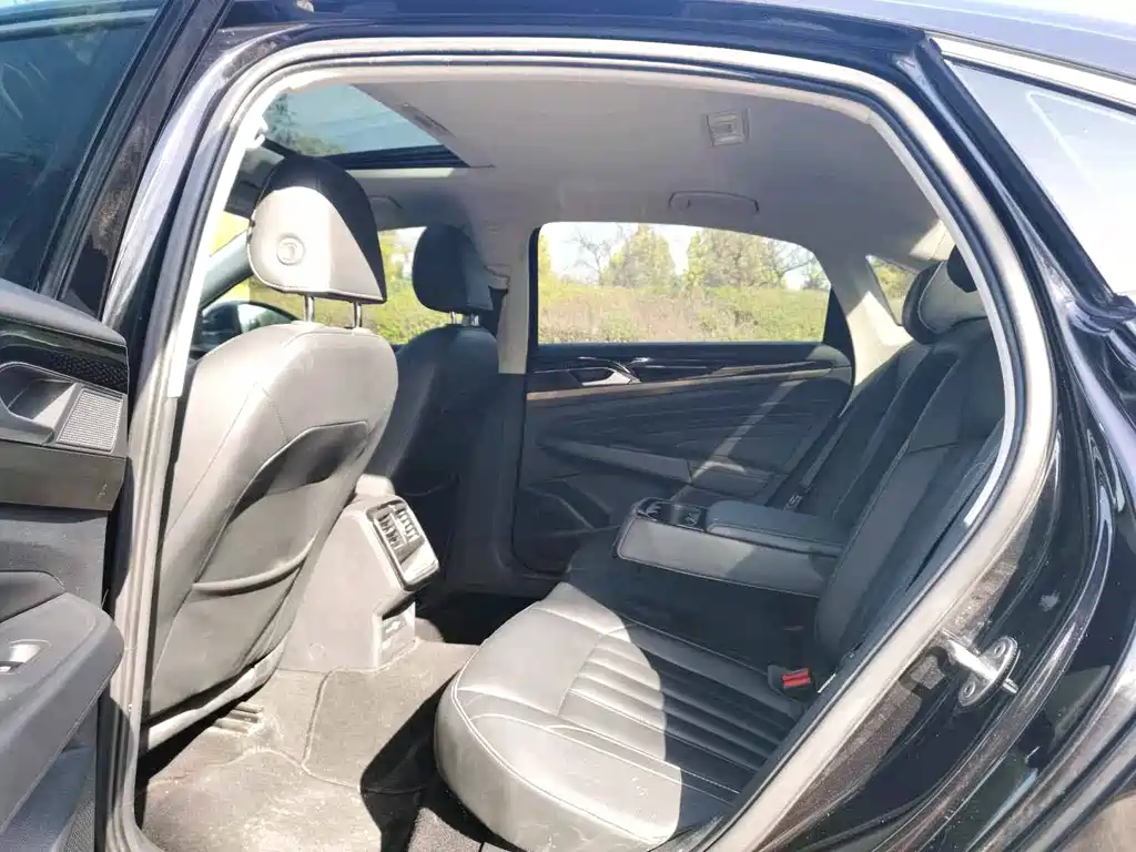 Volkswagen Passat 2021