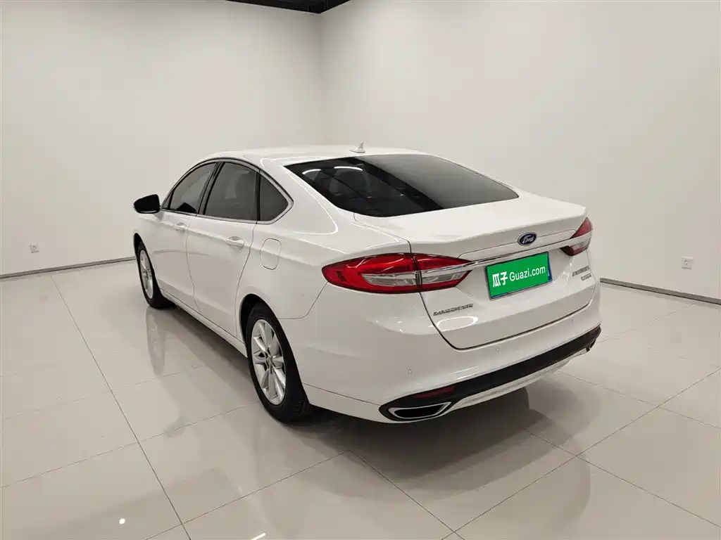 Ford Mondeo 2018 — фото 5