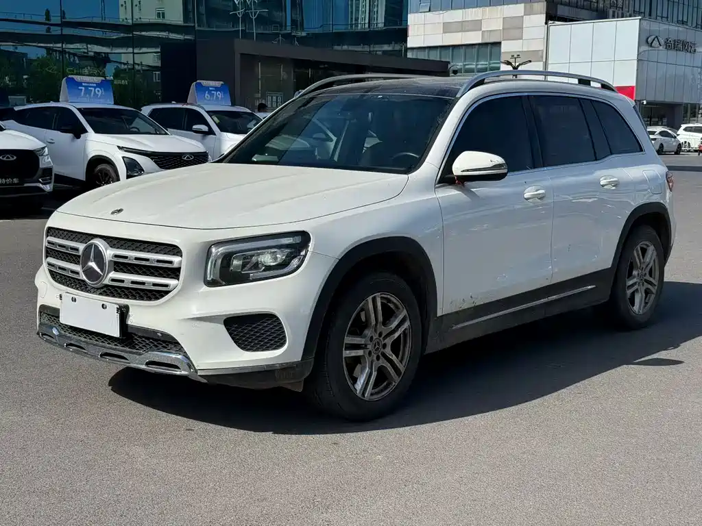 Mercedes-Benz GLB 2022 — фото 1