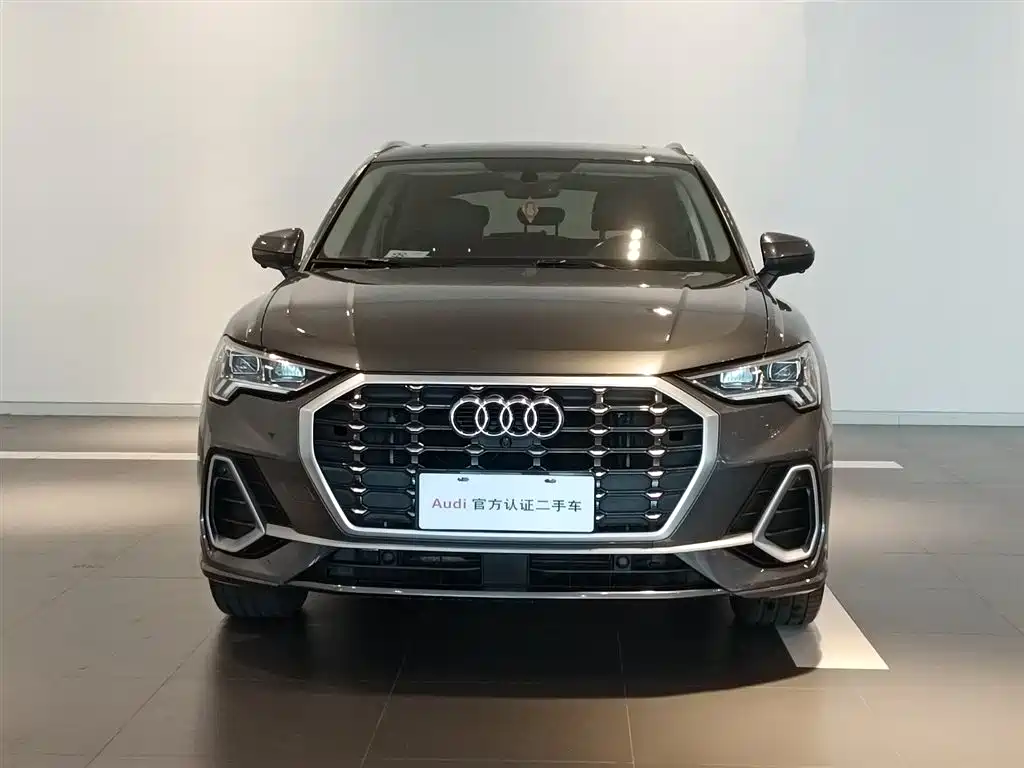 Audi Q3 2021 — фото 2