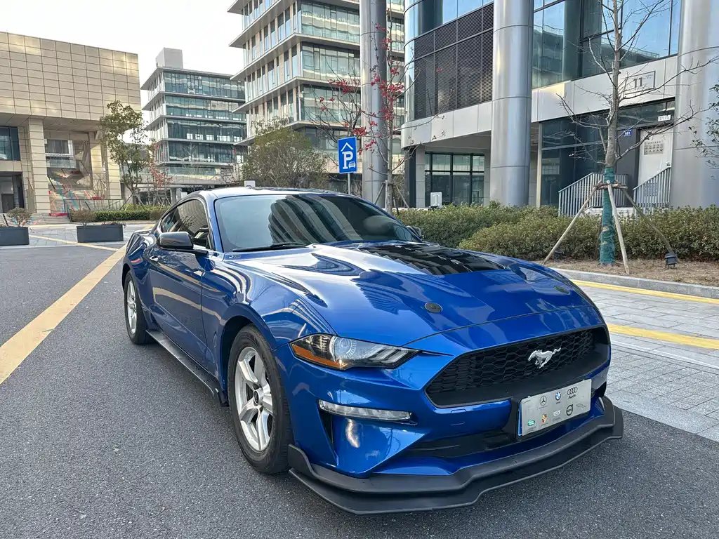 Ford Mustang 2019 — фото 3