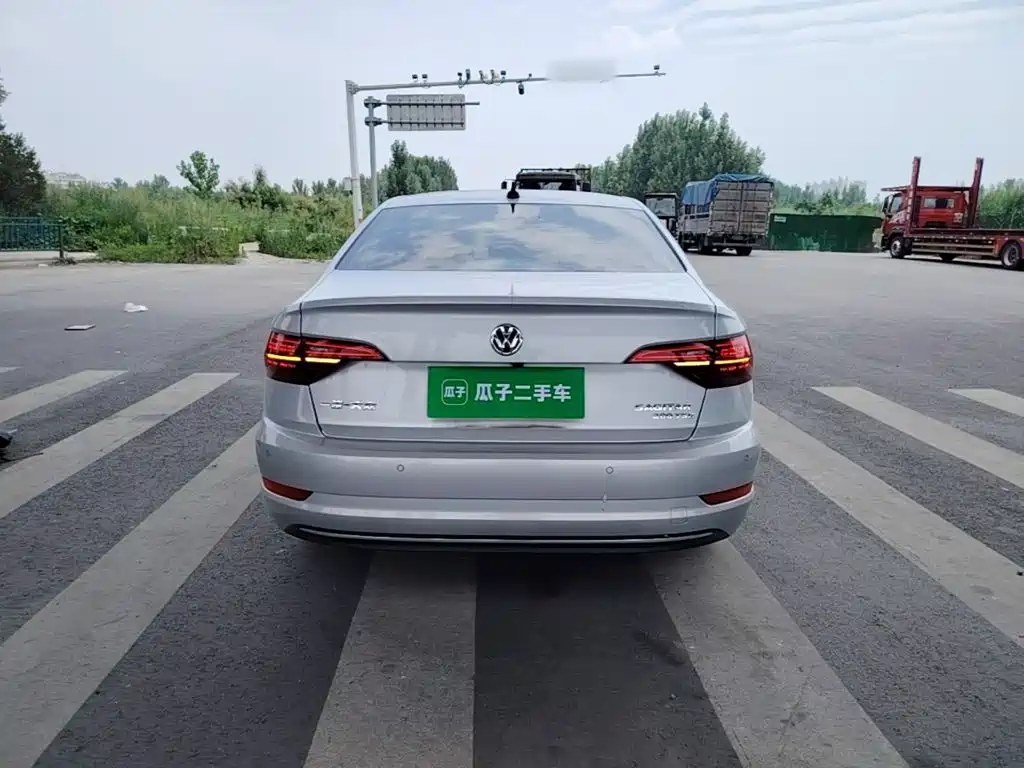 Volkswagen Sagitar 2022