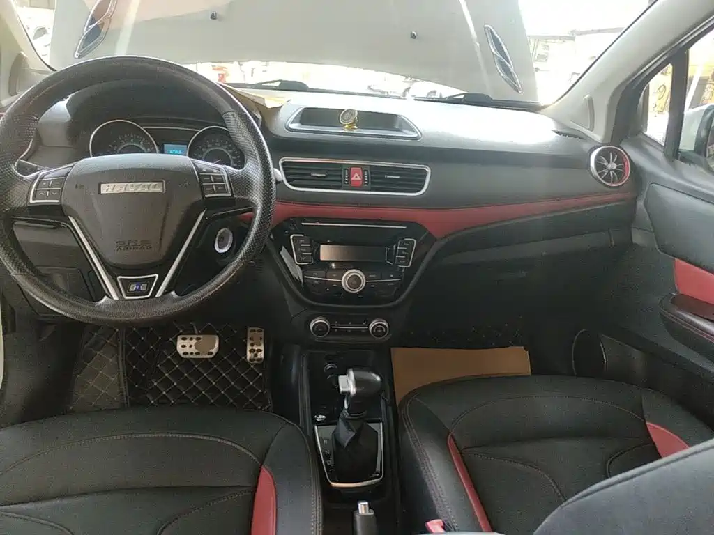 Haval H1 2017 — фото 10