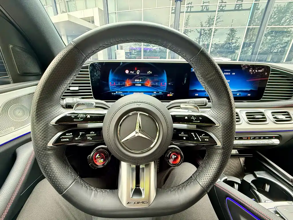 Mercedes-Benz GLE AMG 2025 — фото 36