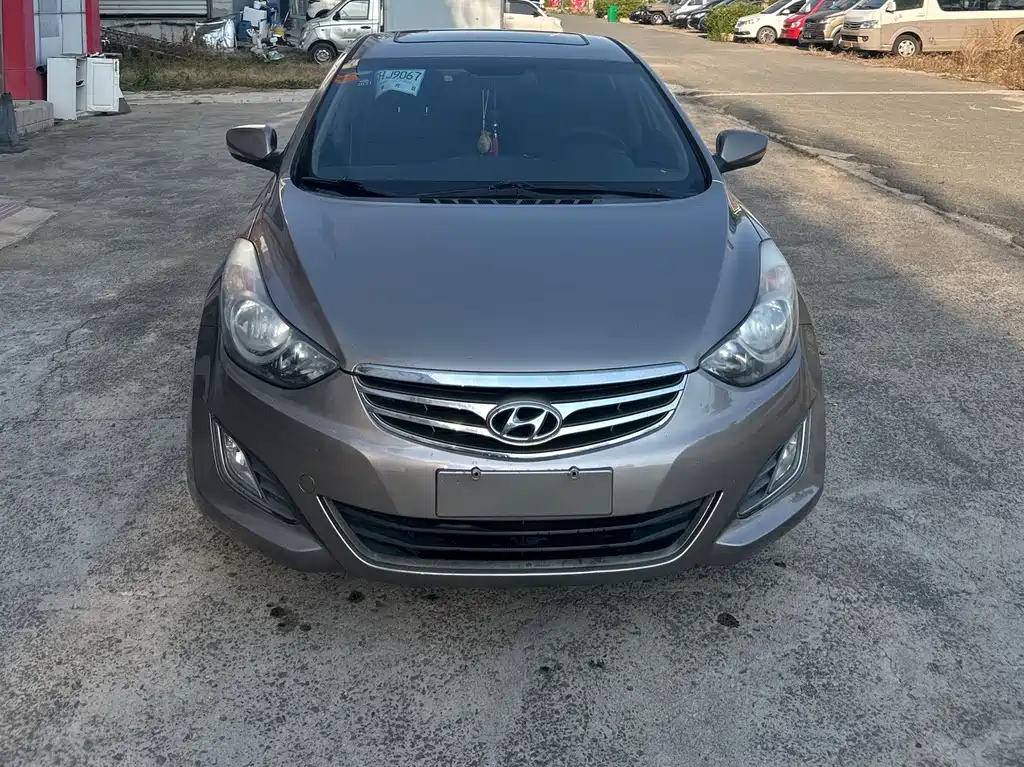 Hyundai Elantra Langdong 2014