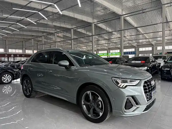 Audi Q3 2022
