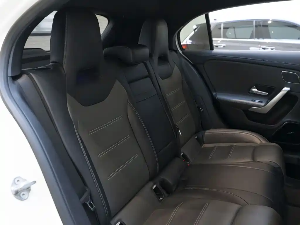 Mercedes-Benz A-Class AMG 2020 — фото 12