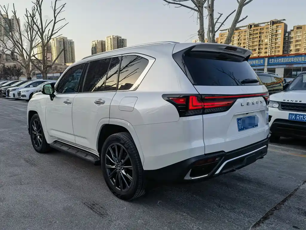Lexus LX 2023 — фото 10