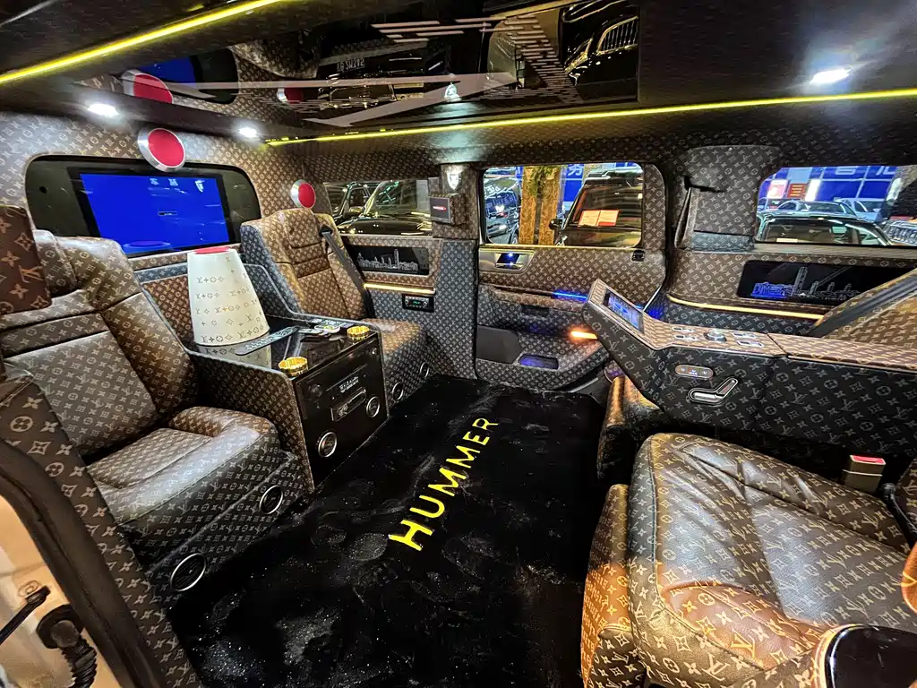 Hummer H2 2014 — фото 30