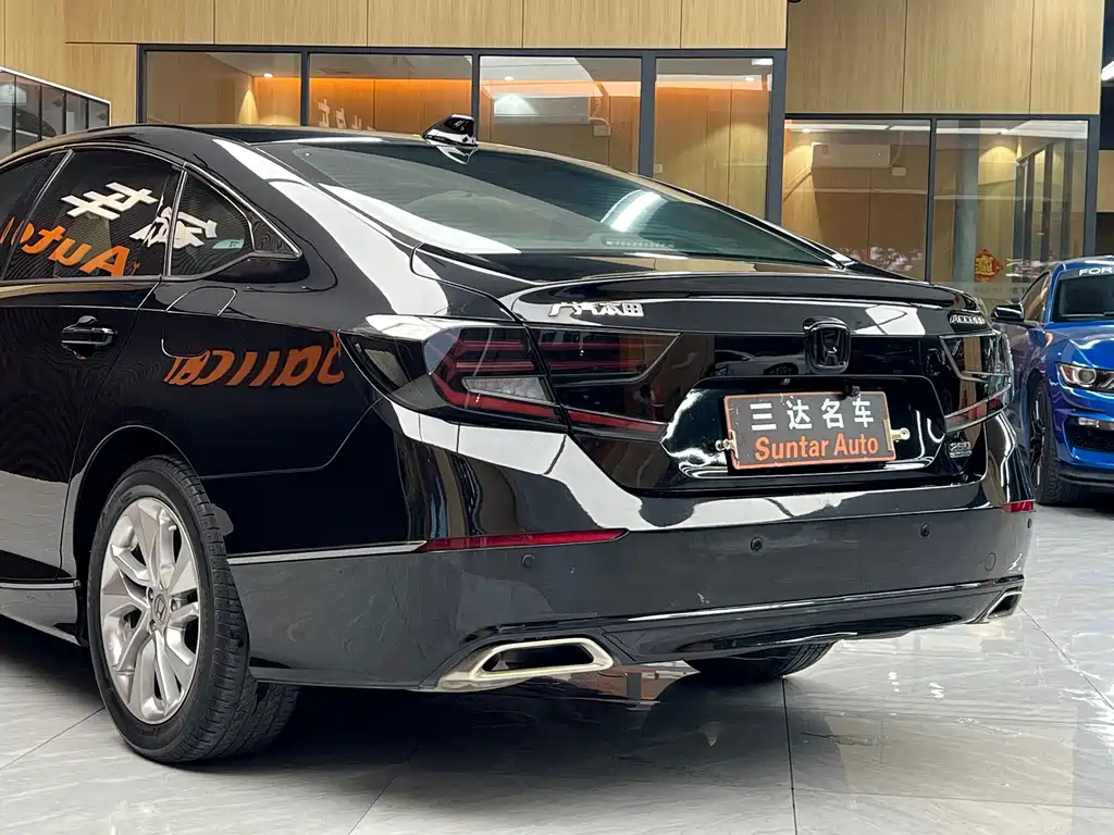 Honda Accord 2020 — фото 12