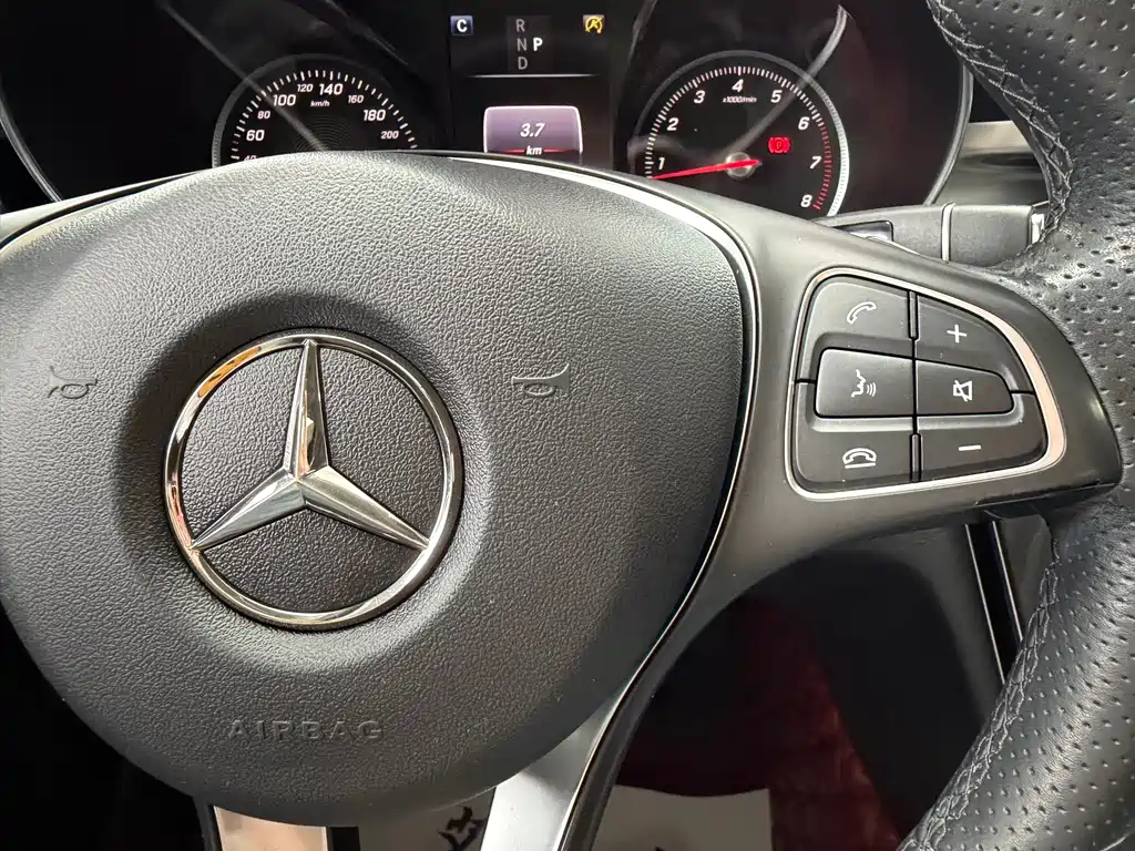 Mercedes-Benz C-Class 2017 — фото 19